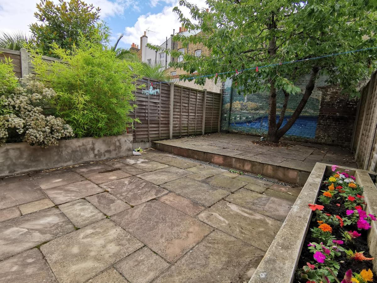 Single Room With En-Suite Shower Room In Zone 1 London Londres Exterior foto