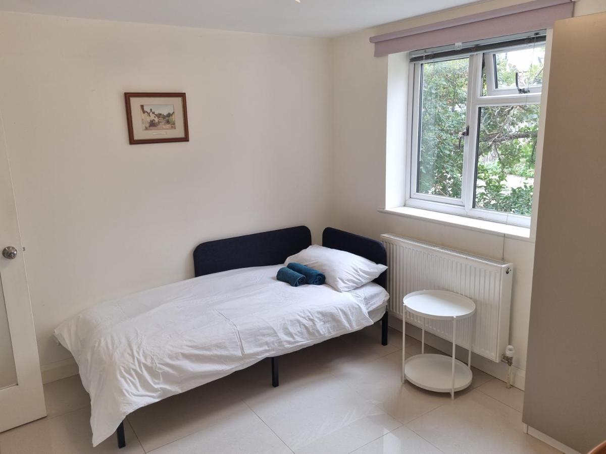 Single Room With En-Suite Shower Room In Zone 1 London Londres Exterior foto